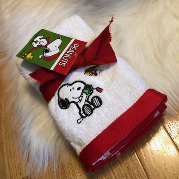 Peanuts Bath Snoopy Christmas Hand Towel Set Poshmark